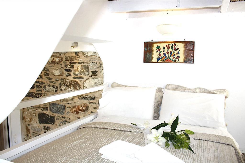 Mariakis Luxury Studios Astypálaia Habitación foto